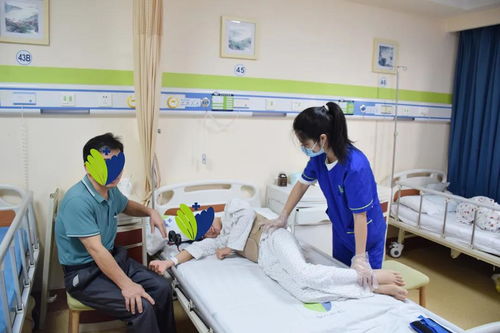 暨南大學崇愛醫院舉辦“認識物理治療，專注精準康復”慶祝活動暨先進康復設備展示